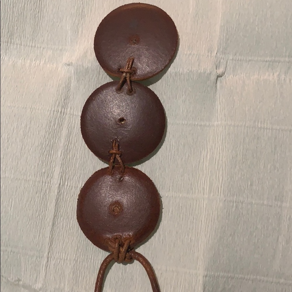 Funky Shell Necklace - Picture 4 of 4